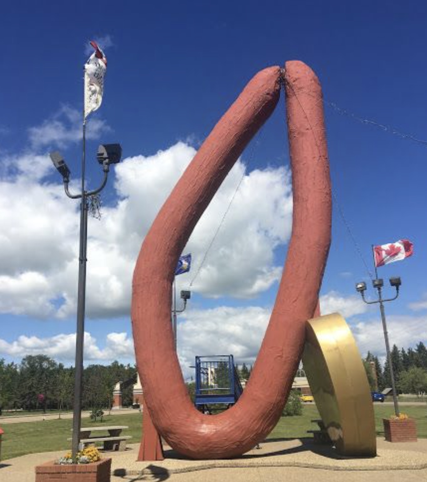 American Statues & Monuments That Can Only Exist Here